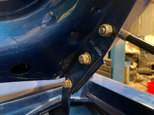 Load image into Gallery viewer, V2.0 Ford Capri Bonnet Ram Kit