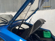 Load image into Gallery viewer, Ford Capri Tailgate Struts